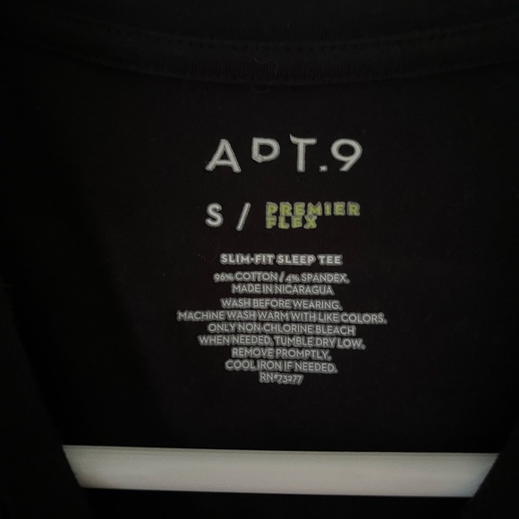 APT 9 basic tee - Picture 3 of 4